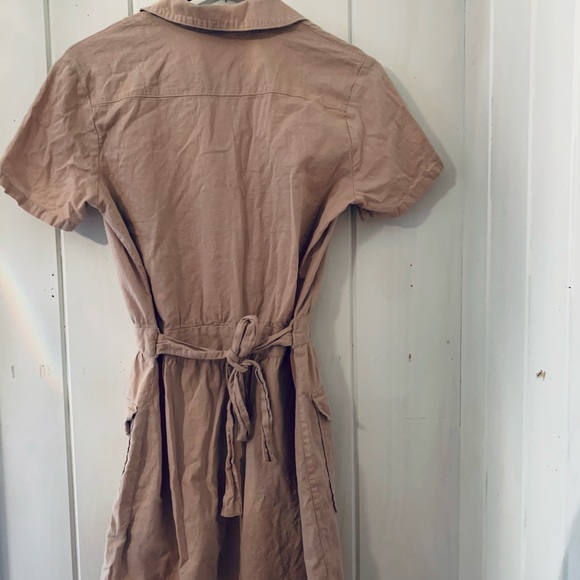 Button-up dress - Picture 2 of 3